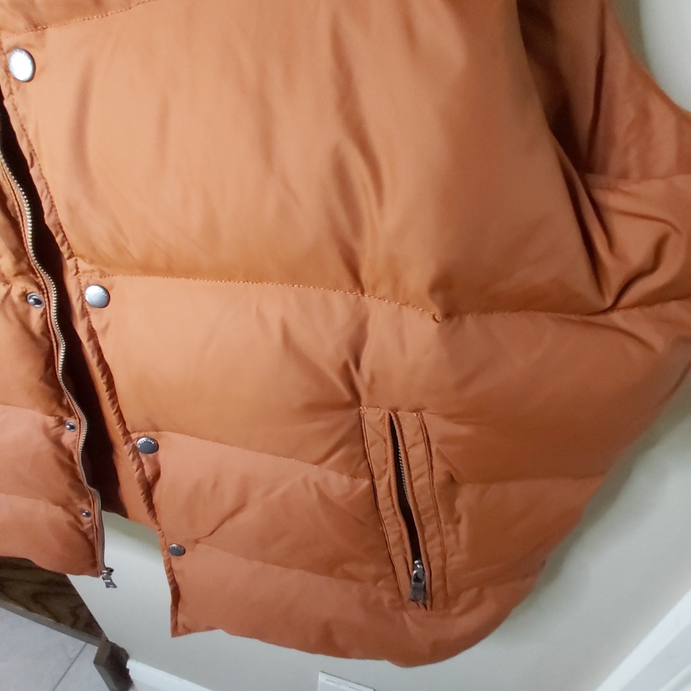 💢HOST PICK💢Banana Republic Quilted Vest - Picture 4 of 15